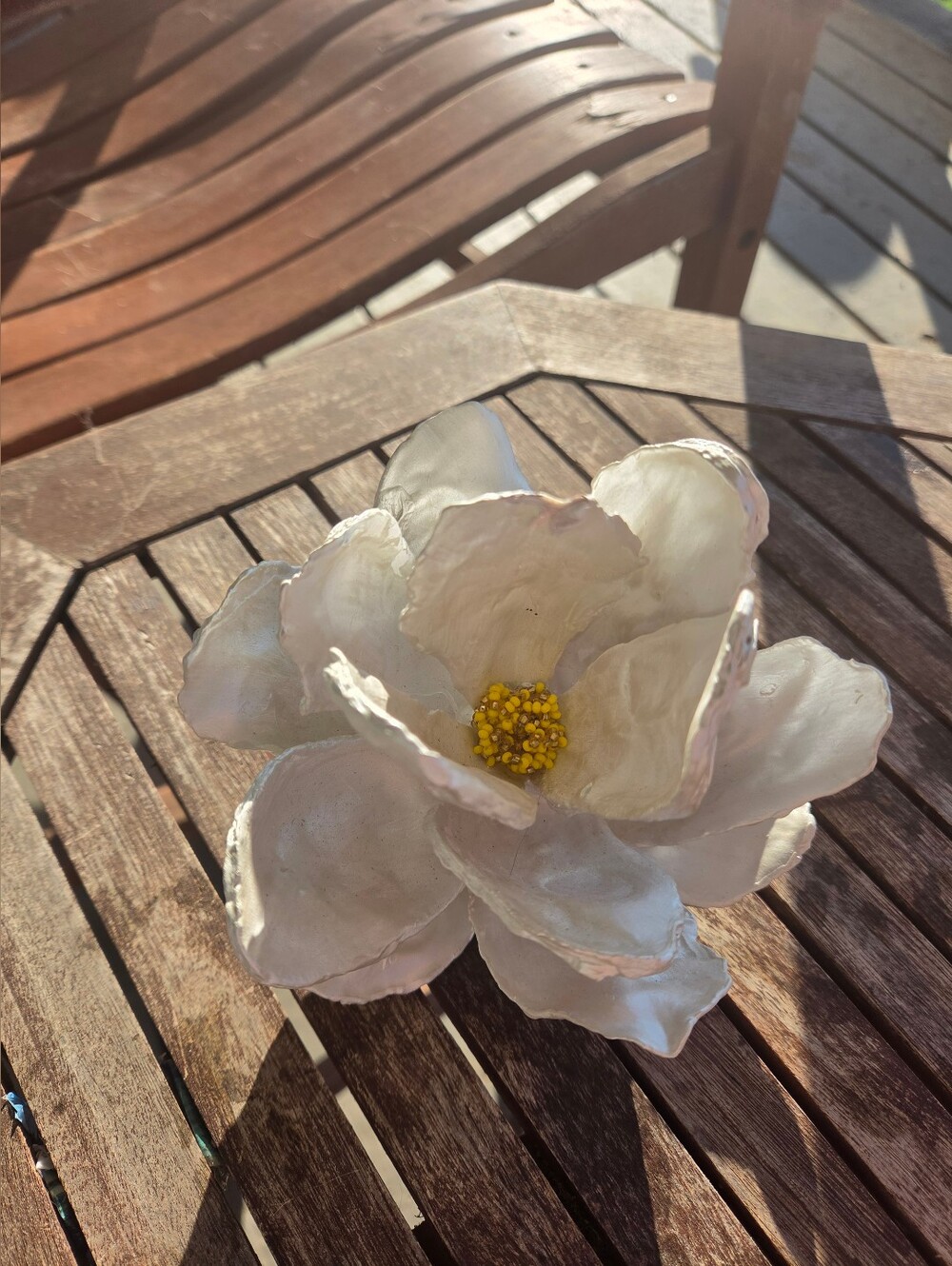 Handcrafted Oyster Shell Magnolia Flower - Picture 7 of 7